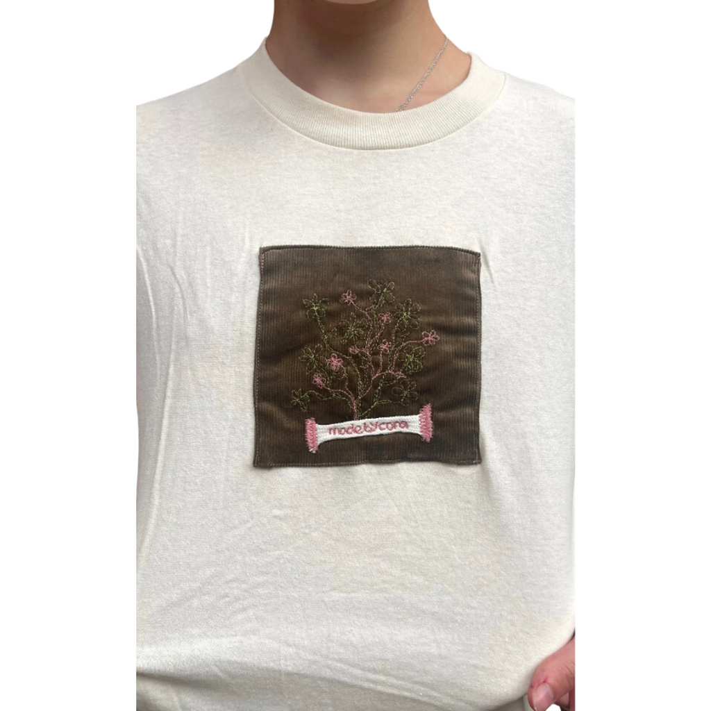 Made By Cora - Embroided T-Shirt - Cream - Small