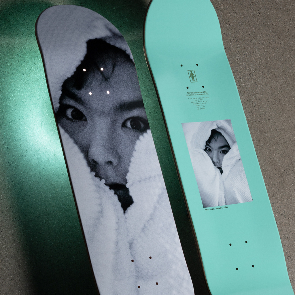 Girl Skateboards 'Shot By Spike Jones' - Bjork - 8.375" - Grey